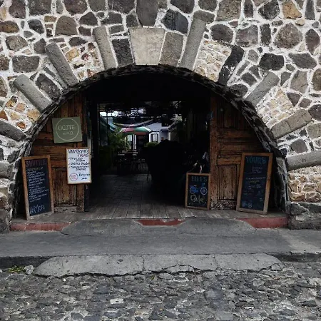El Ocote Hostel
